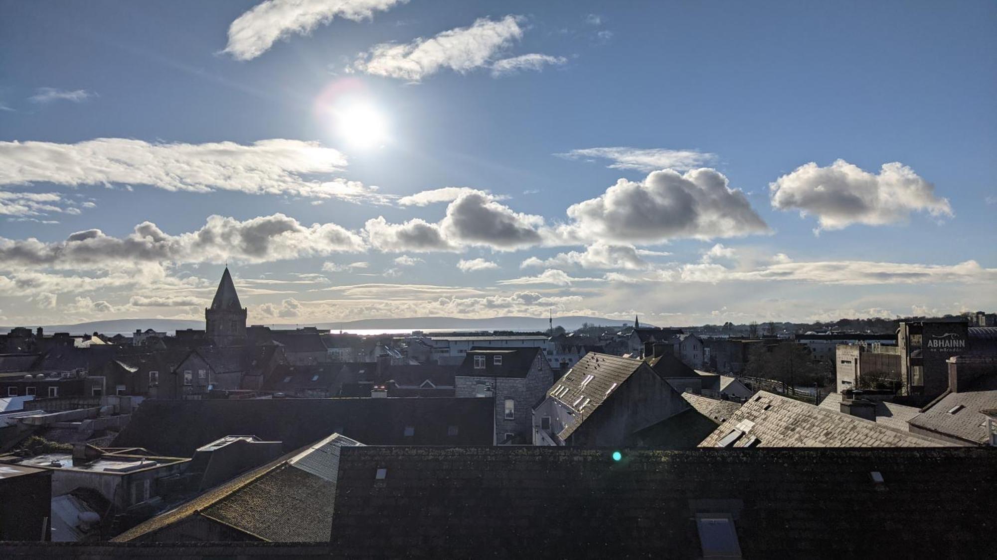 Heart Of City Centre Stunning View Galway Zewnętrze zdjęcie